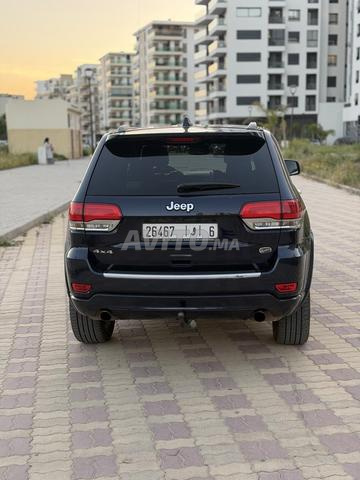 Jeep Grand Cherokee overland 2018 à Fès - 2
