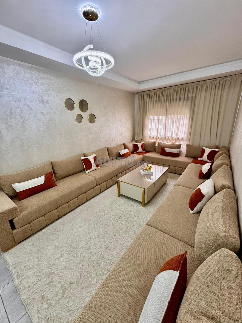 Appartement à louer en face restaurant Walid