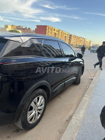 Peugeot 3008 modèle 2019 excellent état - 2