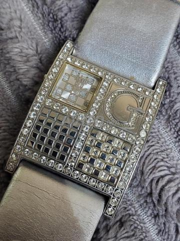 ساعة Guess أصلية