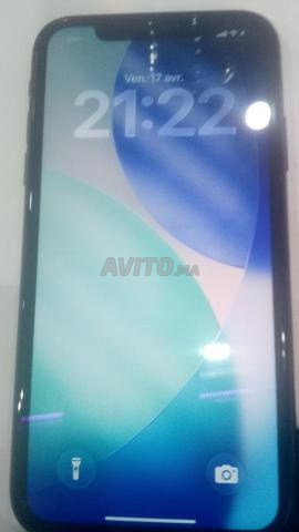 iPhone 11 (64) très propre