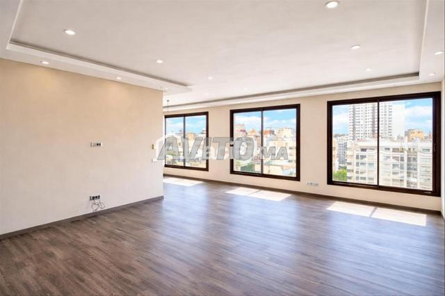 شقة بمساحة 177 متر مربع في الدار البيضاء