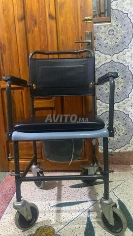 كرسي متحرك للحمام - 2