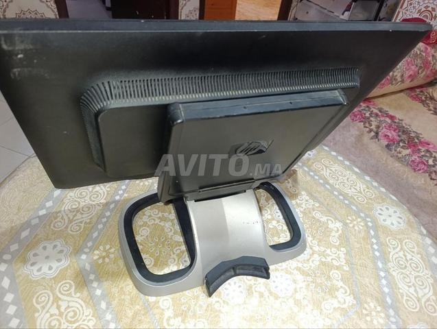 شاشة HP Compaq LA2306x بحالة ممتازة 23 بوصة