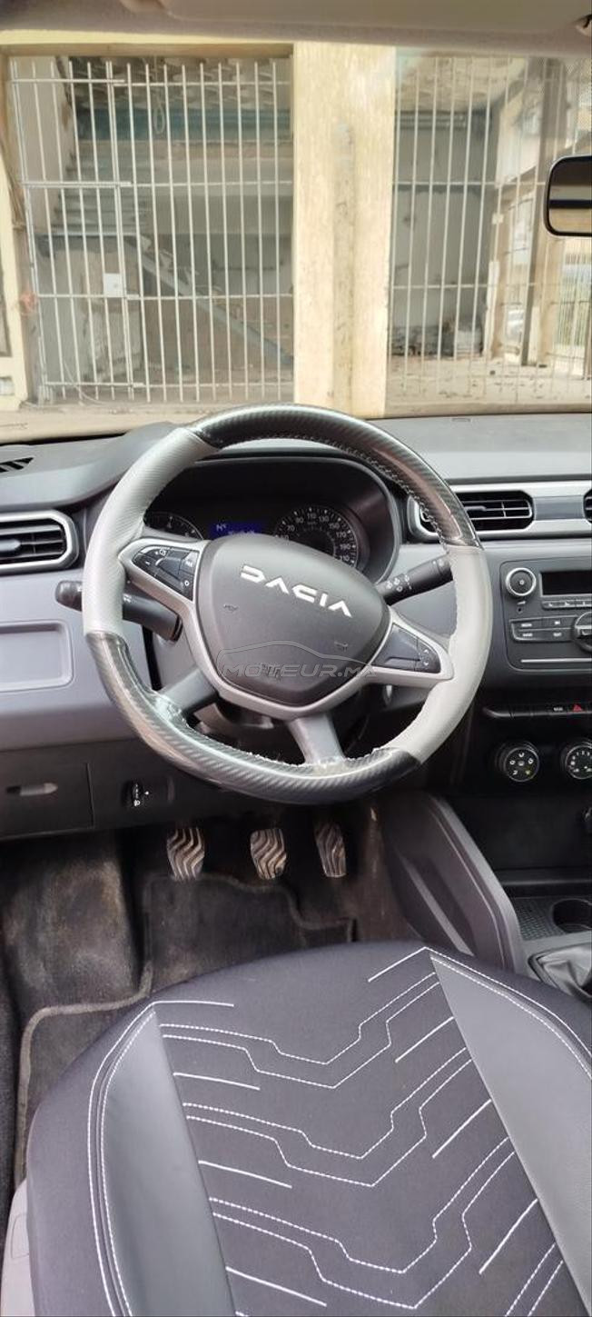 DACIA DUSTER de très bonnes état 