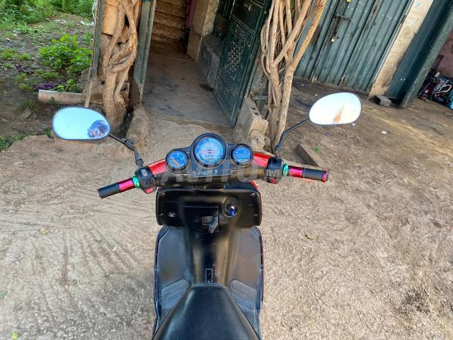 Malaguti F12 propre, fonctionne bien - 2