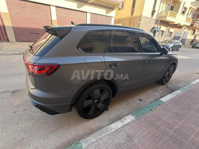 VW TOUAREG R Line Gris mat 07/2025