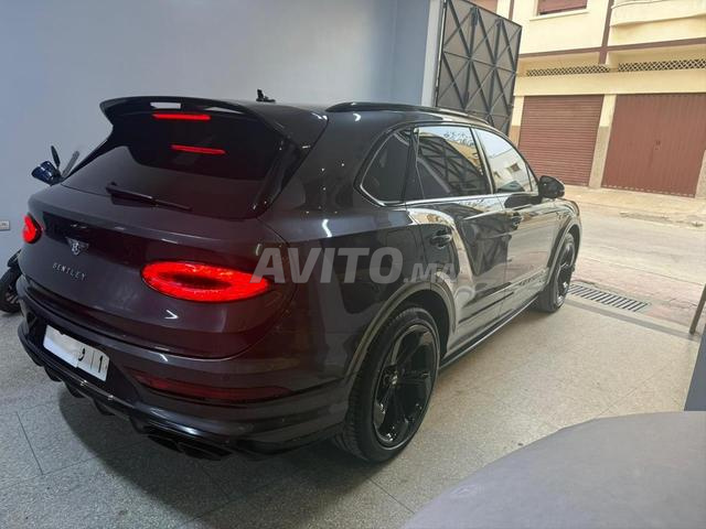 BENTLEY BENTAYGAS V8 2023