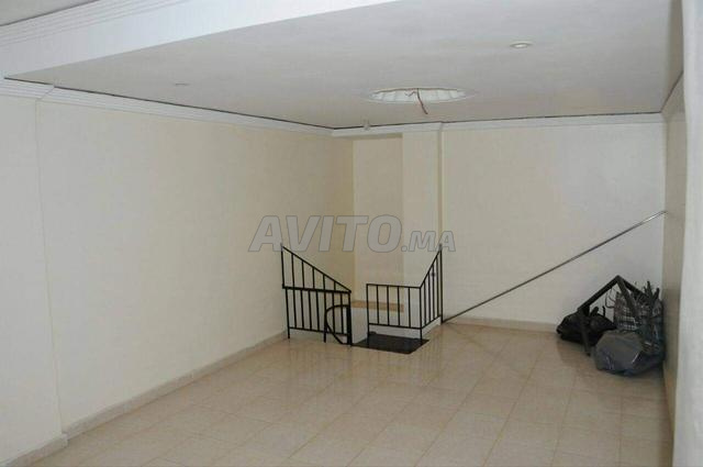 Local commercial à vendre Titra