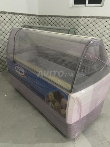 واجهة عرض لمثلجات - 2