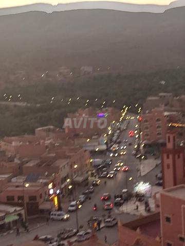 أعرض للبيع قطعة أرض تجارية رقم 140 بمساحة 130 متر مربع