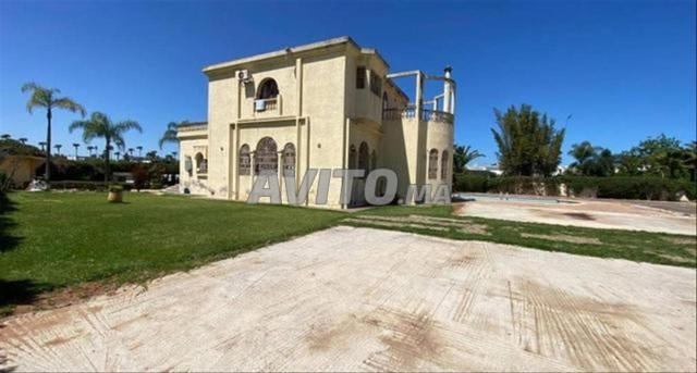 فيلا للهدم استخدام تجاري - 2