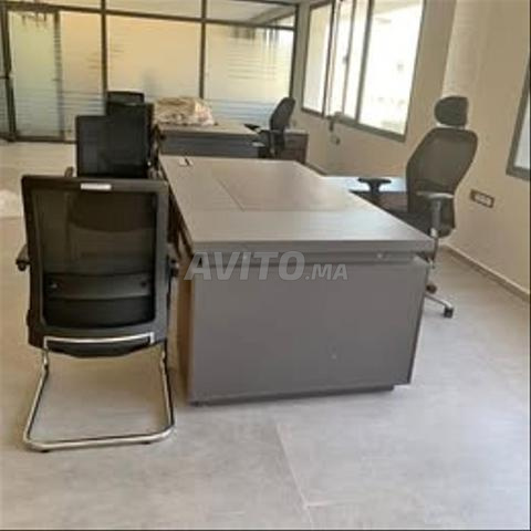 مكتب مع عودة وصندوق تخزين - 2