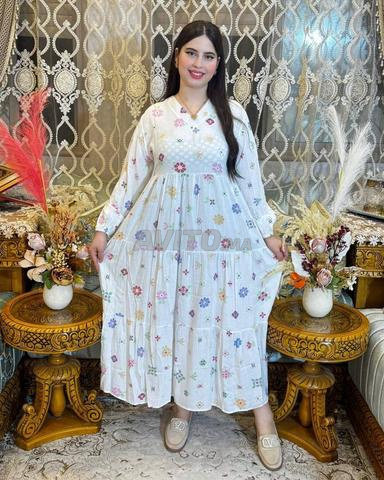 Robe élégante d'été