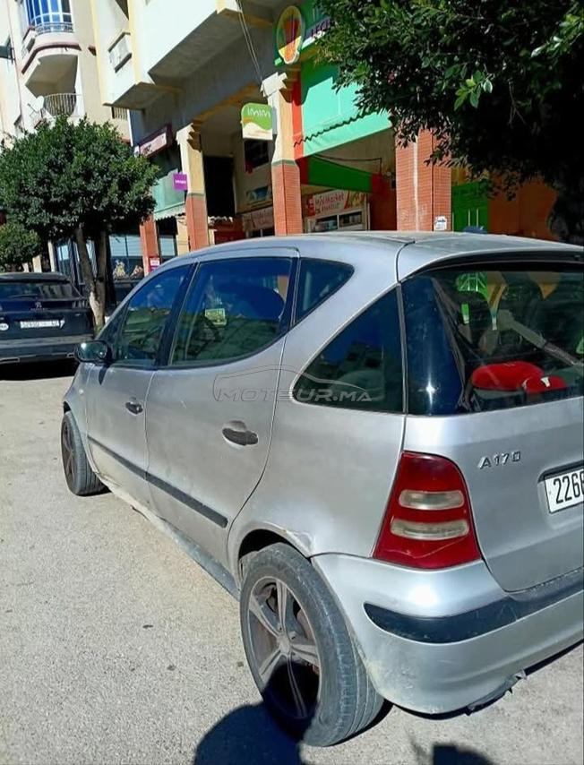 Mercedes  للبيع رائعة ومسموح الروبريز