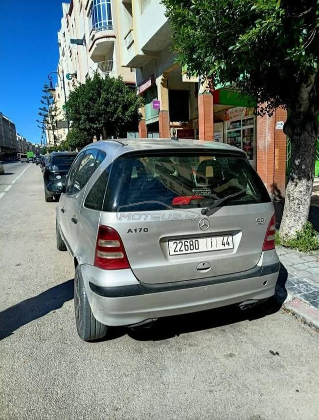 Mercedes  للبيع رائعة ومسموح الروبريز