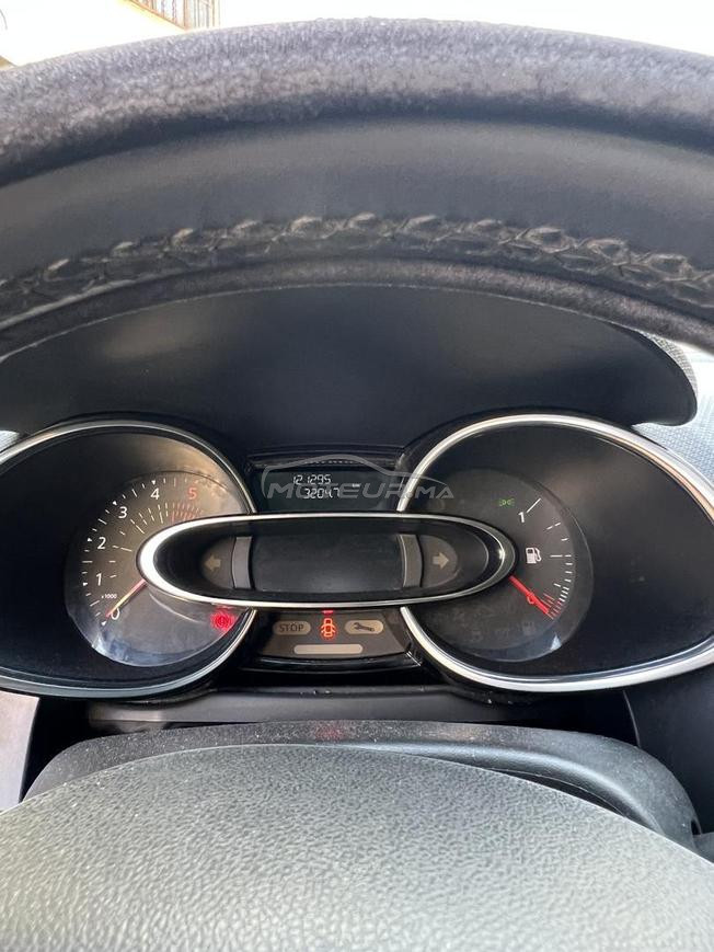 Clio 4 model 2020 bon état manule tt option