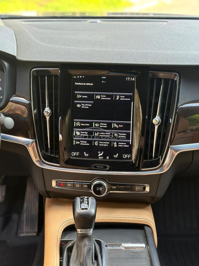 Volvo S90 D4 mementum