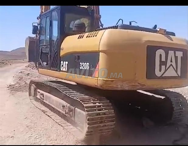 Cat 320 D modèle 2010
