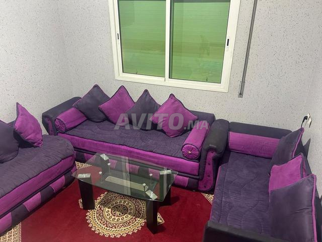 طاولة زجاجية....