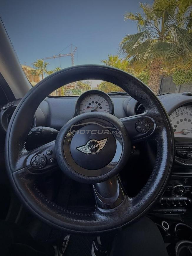 Mini Cooper– Année 2011, très bon état général.