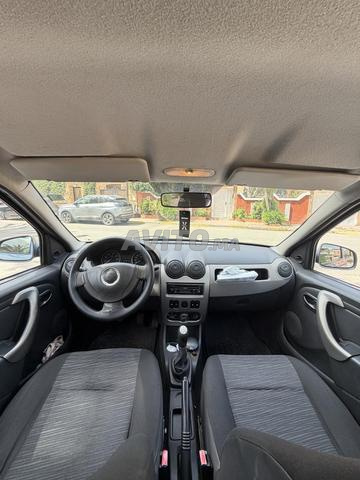 Dacia Logan modèle 2011 - 2