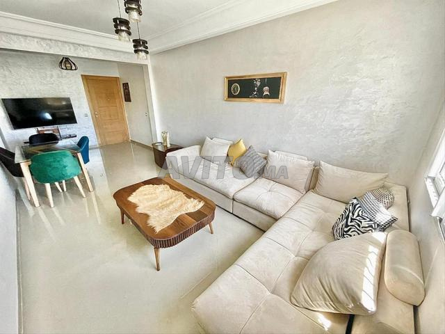 شقة جميلة بمساحة 76 متر مربع للإيجار - 2