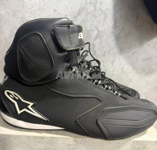 أحذية نصف بوت للدراجات النارية من ألبينستار مقاس 43