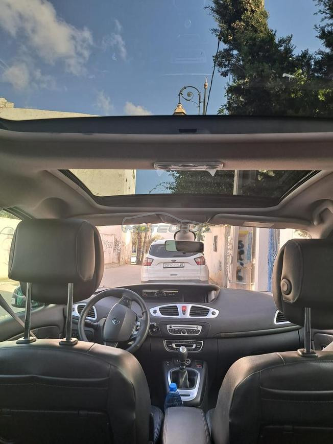 Renault Scenic Diesel Manuelle 2010 à Martil