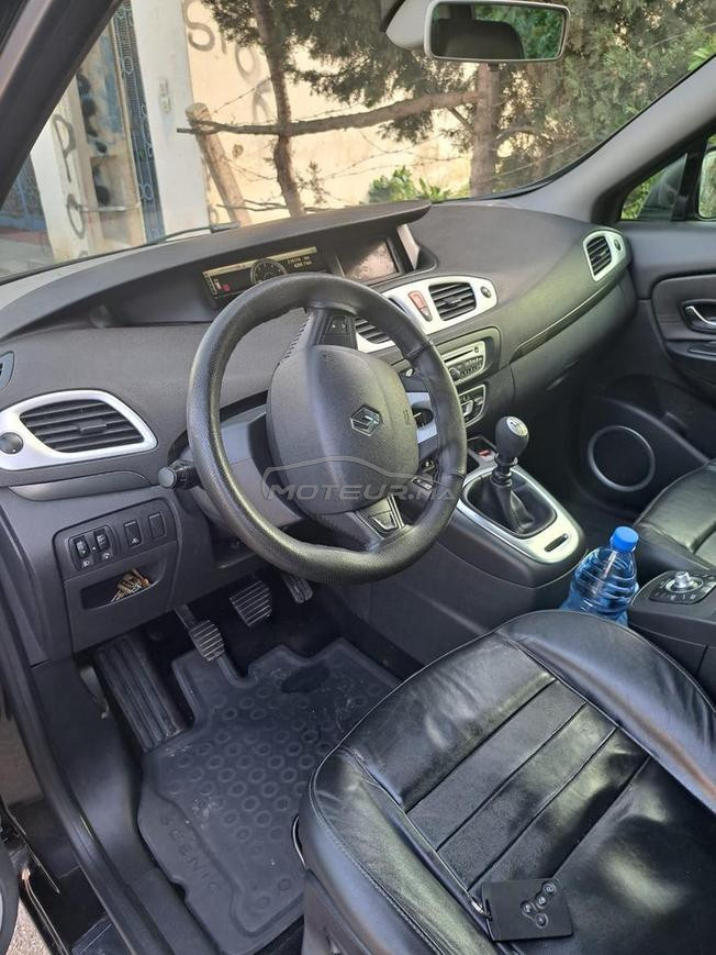 Renault Scenic Diesel Manuelle 2010 à Martil