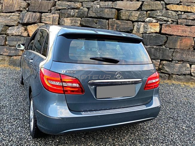 Mercedes-Benz 220 Diesel Automatique 2012 à Rabat