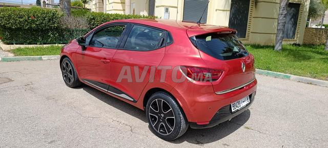 Renault Clio Essence Manuelle 2013 à Fès - 2