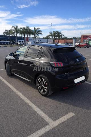 Peugeot 208 Diesel Manuelle 2021 à Kénitra