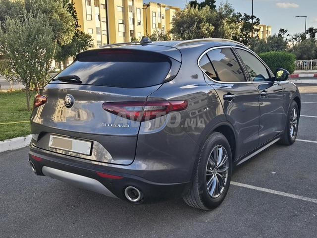 Stelvio diesel en très bon état