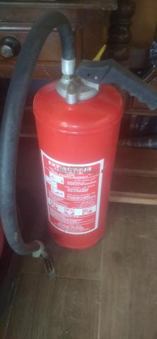 طفايات حريق / 6 كجم / جديدة