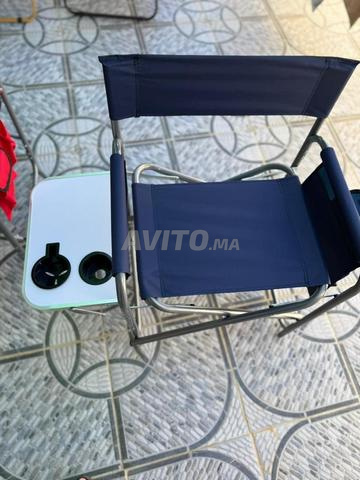 Chaise moderne et pliable en aluminium avec table - 2