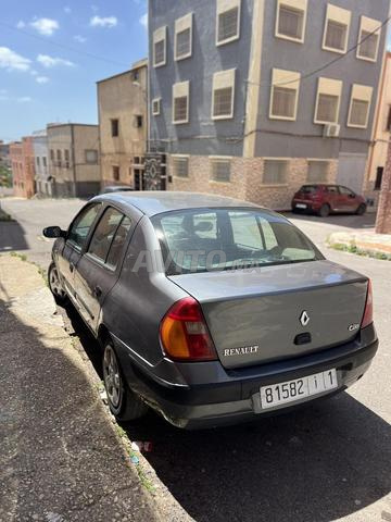 Clio 2 classic essence - 2