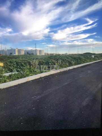 بيع قطعة أرض