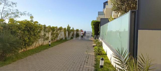 شقة للبيع 123 متر مربع بالدار البيضاء - 2