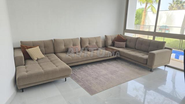 Grand canapé moderne beige