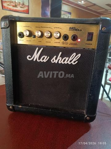 مكبر صوت مارشال ذهبي - 2