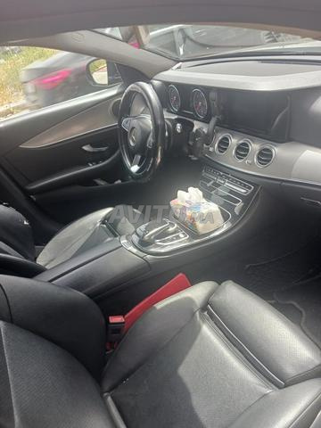 مرسيدس E220 بحالة جيدة.