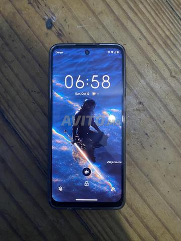 Motorola G54 5G comme neuf avec boîte et tous ses accessoires - 2