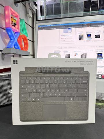 لوحة مفاتيح Microsoft Surface Pro مع قلم Slim Pen