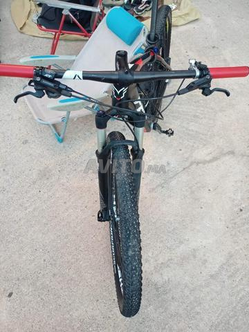 دراجة جبلية FELT كربون - RockShox - DT Swiss - Pirelli - 2