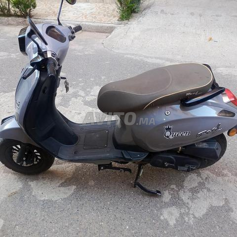 Moto Reef Moto en excellent état - 2