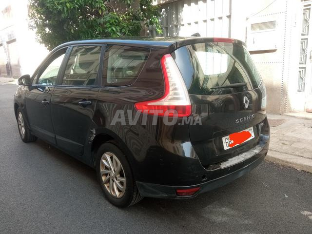 Voiture d'occasion - 2