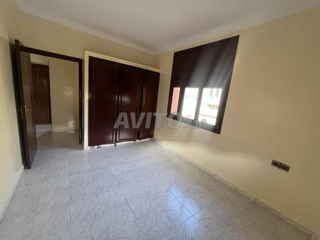 طابق فيلا رائع مع تراس وحديقة - 2