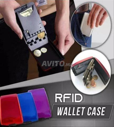 محفظة ألومنيوم لبطاقات الائتمان - 2