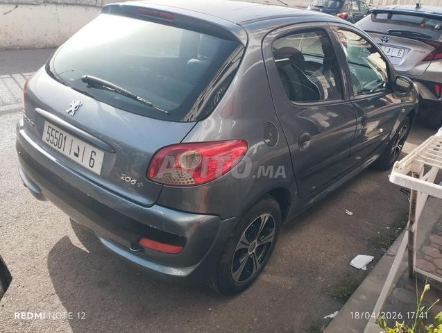 بيجو 206 بنزين 76000 كم - 2